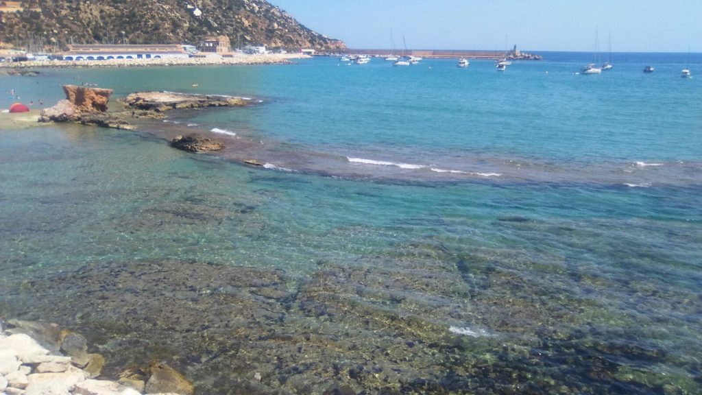 Zona de snorkel en los baños de la reina.